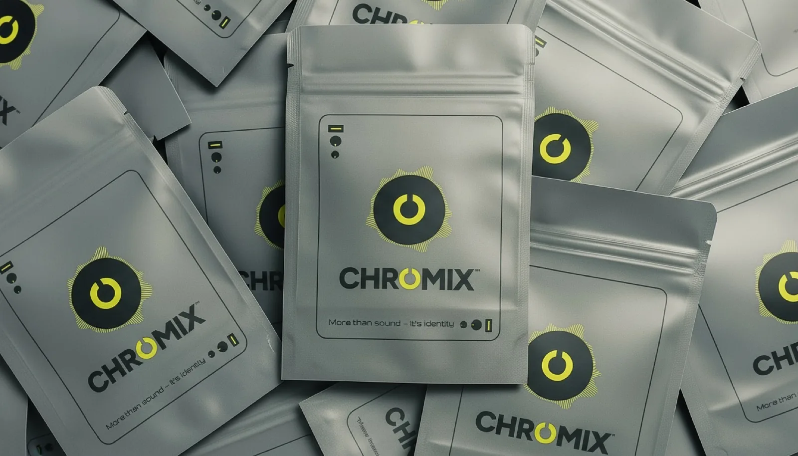 ChromixGear Render realist al ambalajului · Alkeme Design